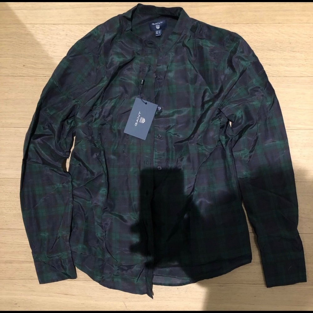 Brand new Gant Silk Women’s Button Up size 32